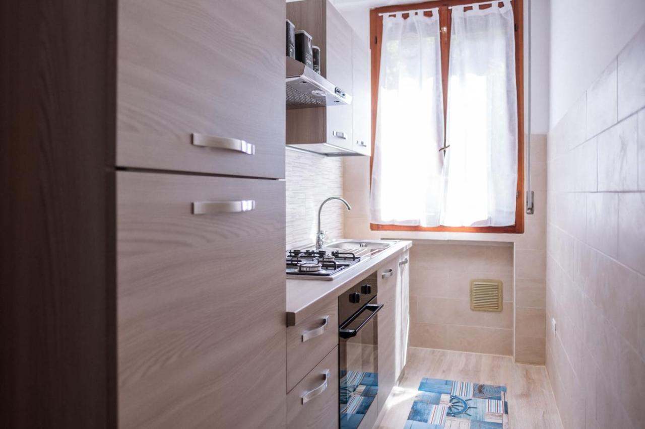 Appartamento Con Parcheggio E Aria Condizionata Lerici Dış mekan fotoğraf